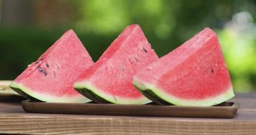 吃瓜吃糖果,吃瓜吃糖果的欢乐时光