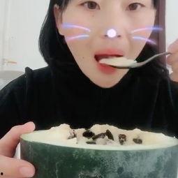 吃瓜的最难受视频,视频曝光令人咋舌