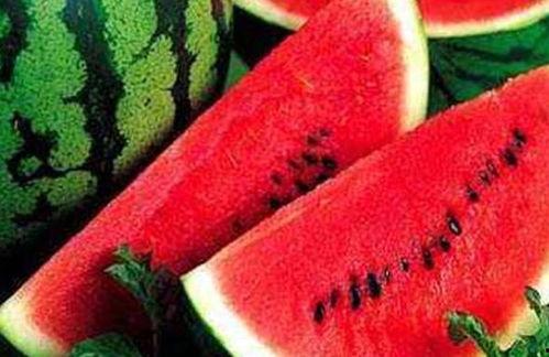 吃瓜反身记,揭秘网络舆论背后的真相