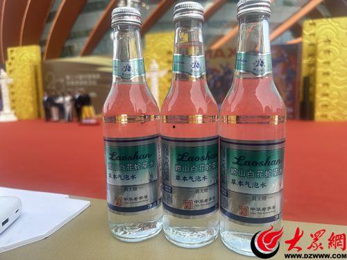 一瓶水吃瓜什么意思,揭秘网络流行语的趣味与内涵