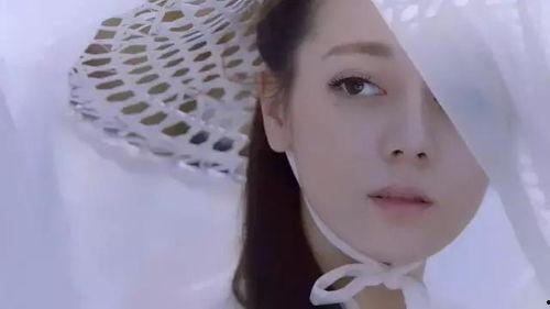 追剧少女吃瓜,追剧少女的吃瓜日常