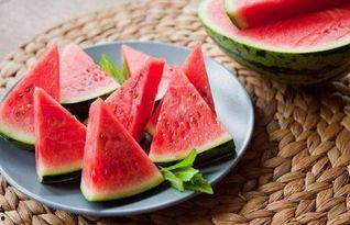 如何拥有吃瓜的动作,解锁夏日清凉新姿势