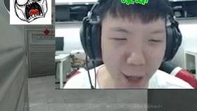 打游戏吃瓜被骂