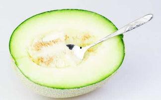 吃哈密瓜可以减少胃疼吗,缓解胃疼的天然良方